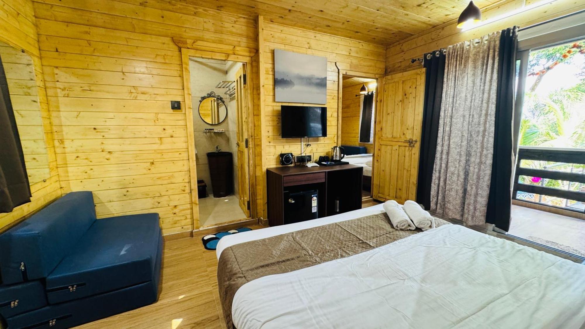 Coastal Bay Inn アリバグ エクステリア 写真